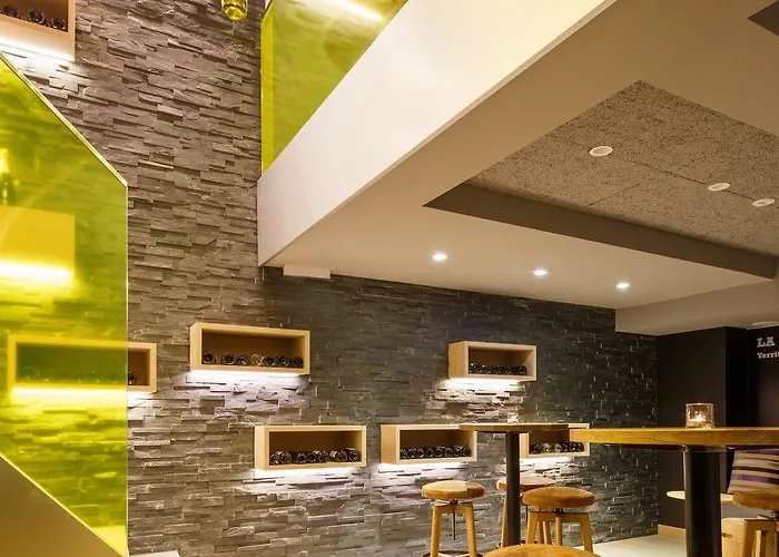 Swiss Wine By Fassbind 3*