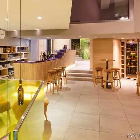 Swiss Wine By Fassbind Hotel