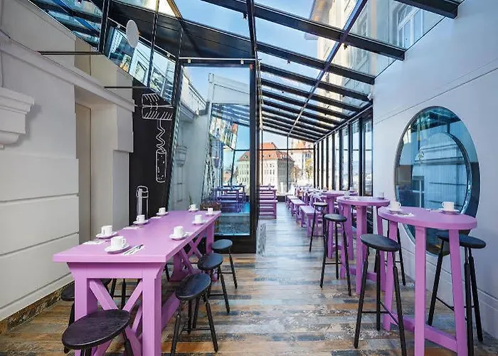 Swiss Wine By Fassbind Hotel Lozanna